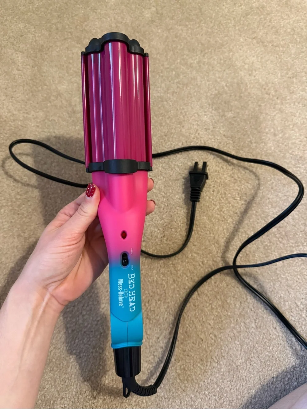 BedHead TIGI Triple Barrel Waver- Crimper- Mess Behave